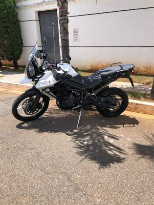 TRIUMPH TIGER 800 XCX TRIUMPH TIGER 800 XCX